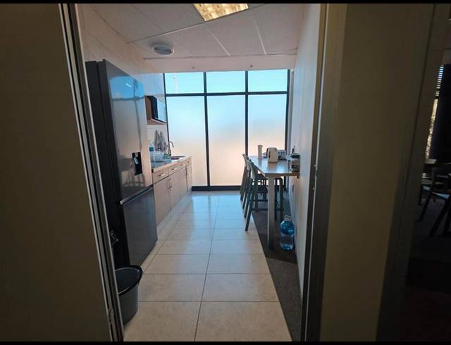BUSINESS PROPERTY TO RENT IN LYNNWOOD MANOR